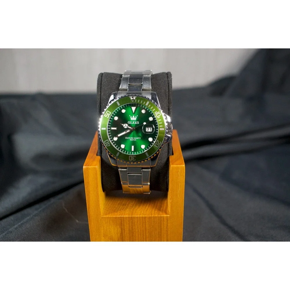 OLEVS 5885G Green Hulk Dial Quartz Watch Stainless Steel Bracelet 46mm New Batt